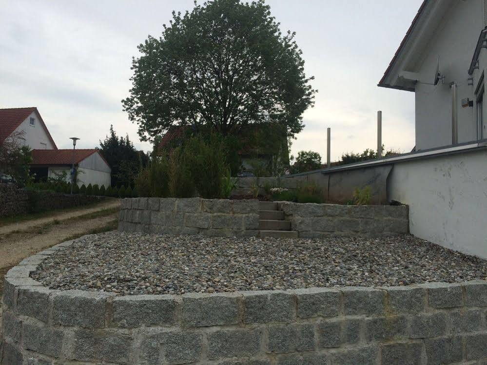 Im Feldle Apartment Kirchheim am Ries ภายนอก รูปภาพ