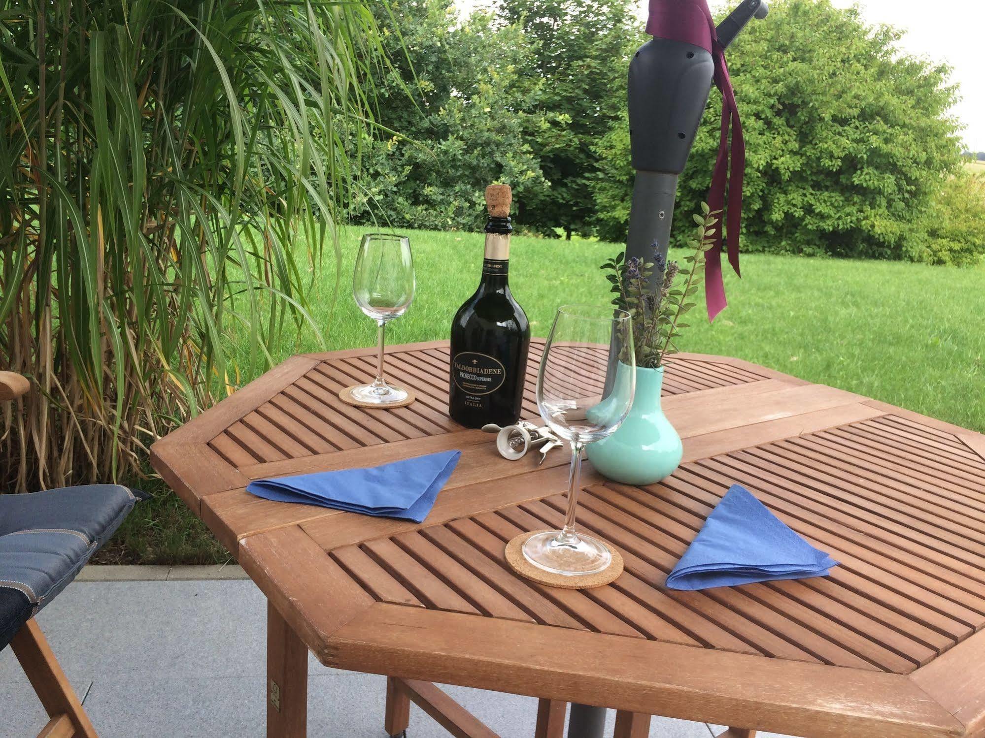 Im Feldle Apartment Kirchheim am Ries ภายนอก รูปภาพ